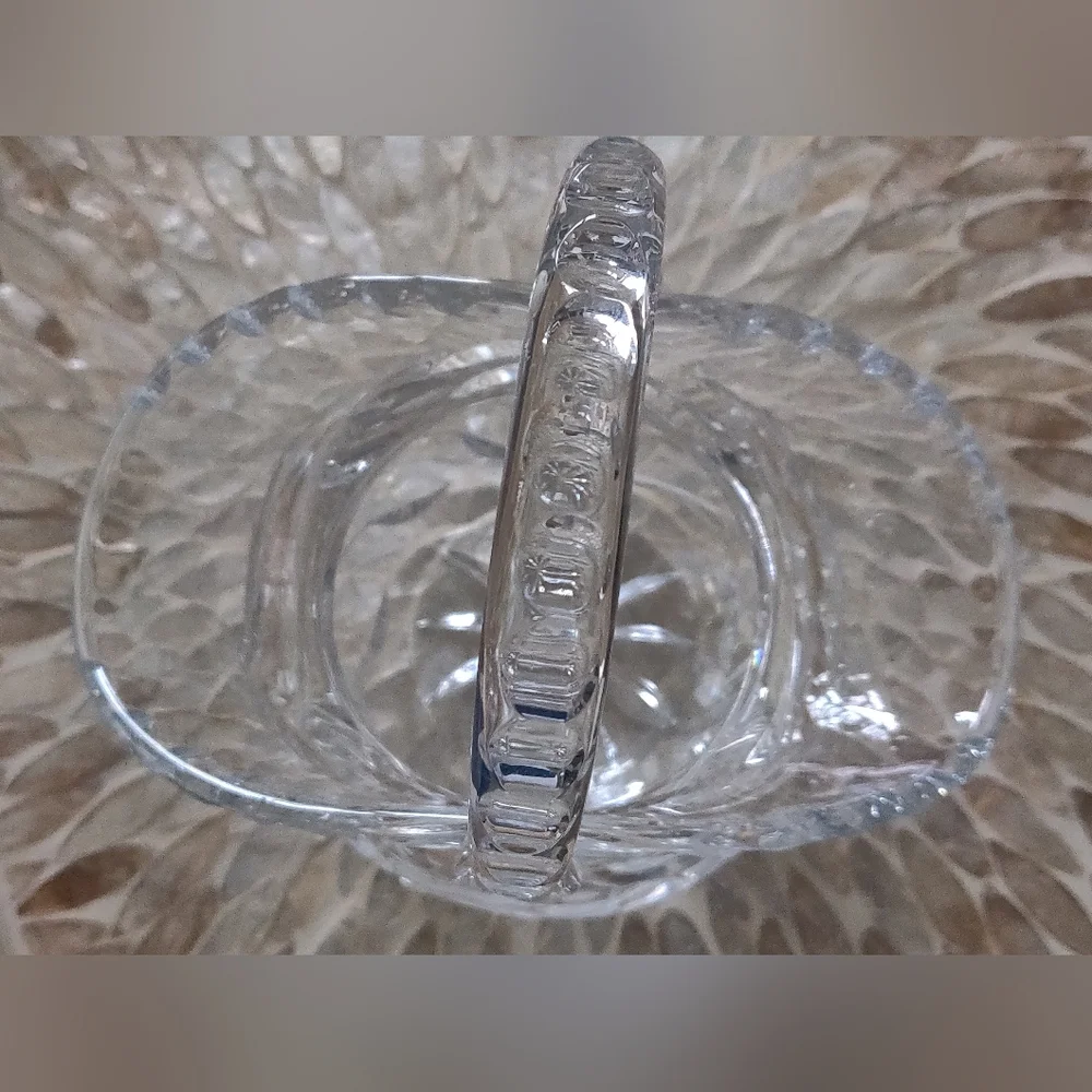 Vintage crystal basket with bonus Easter towels.